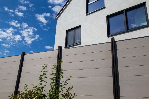 Composite Fence Maintenance