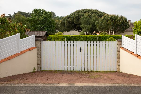 Composite Fence Service