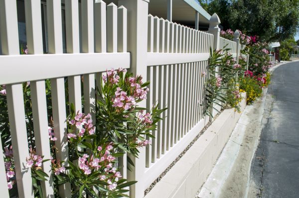 Composite Fence Maintenance