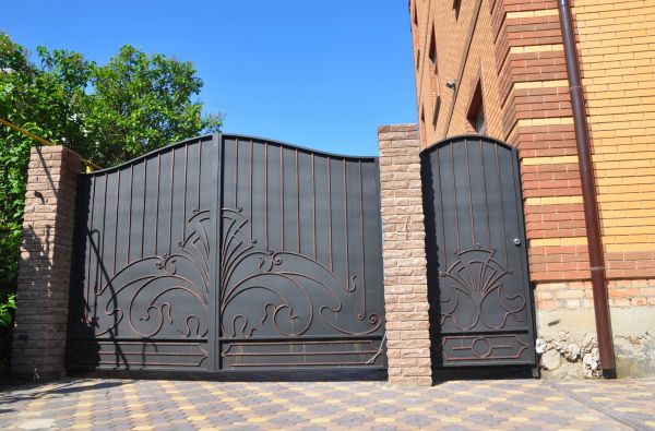 Entrance Gate Installation