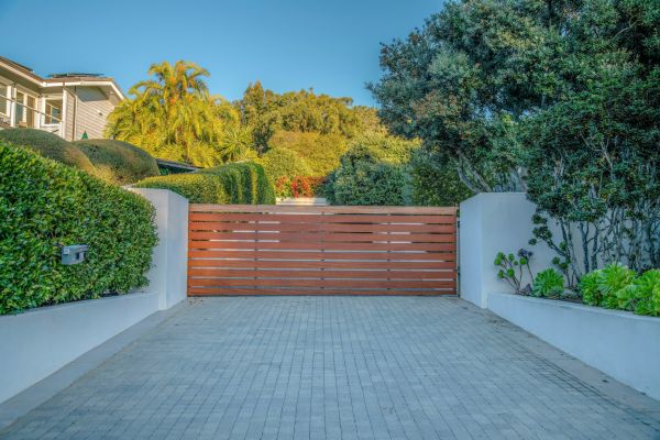 Driveway Enclosure Service