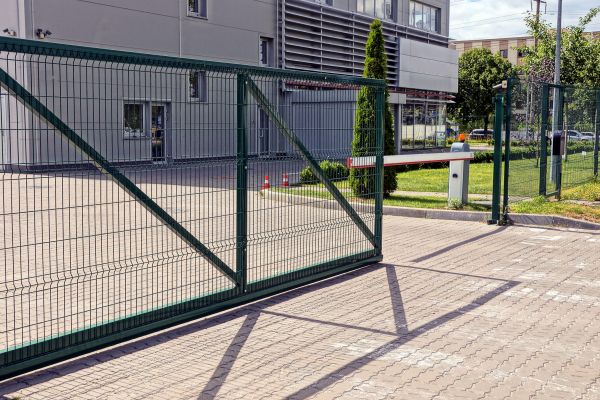 Steel Gate Maintenance