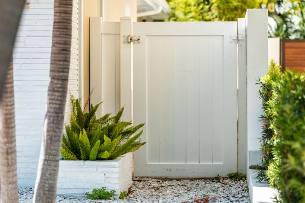 Backyard Gate Mounting