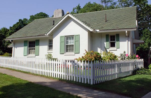 White Picket Fence Service - White Picket Fence Service Englewood, New Jersey