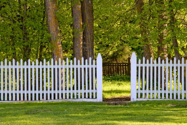 Custom Picket Fence Construct