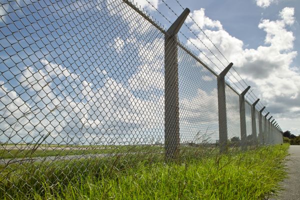 Metal Wire Fence Installation - Metal Wire Fence Installation Corpus Christi, Texas