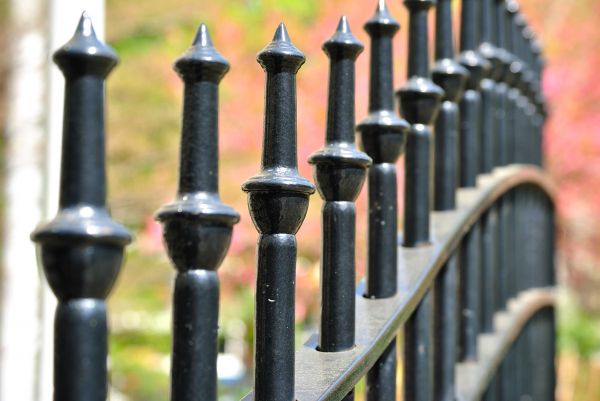 Cast Iron Fence Installation - Cast Iron Fence Installation Niagara Falls, New York
