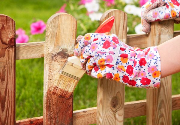 Fence Sealing Service - Fence Sealing Service Holly Springs, North Carolina